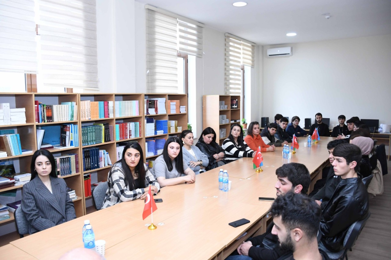 ADAU-da Zəfər Gününə həsr olunan tədbir keçirilib - FOTOLAR